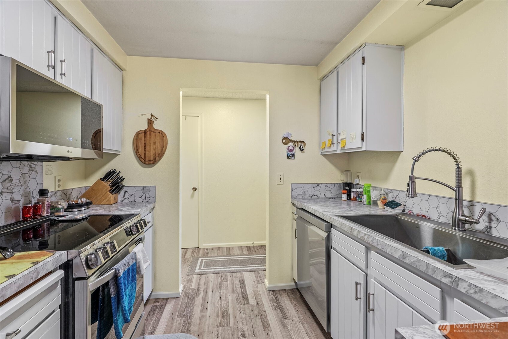 1 Teal Street , Longview, WA 98632