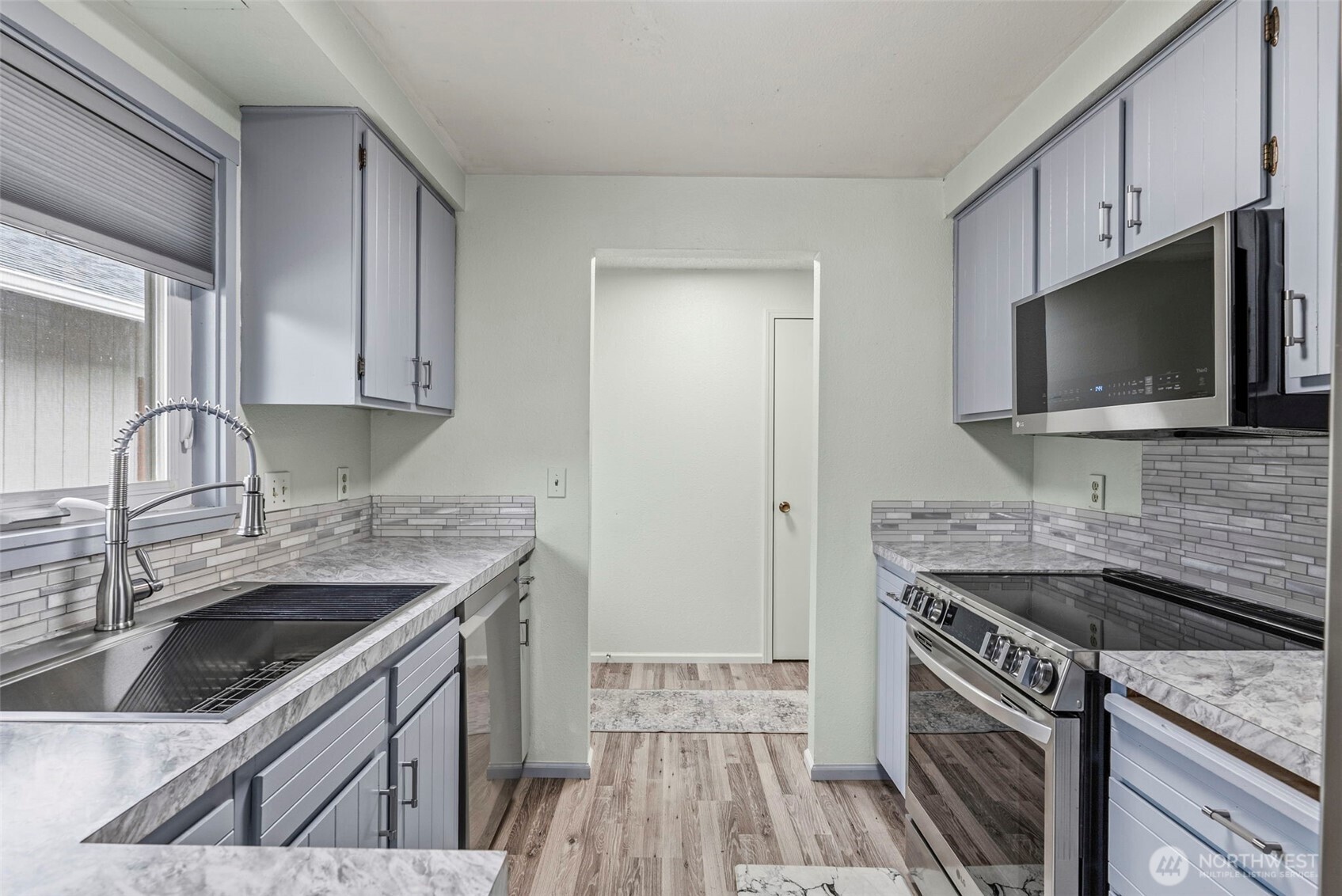 1 Teal Street , Longview, WA 98632