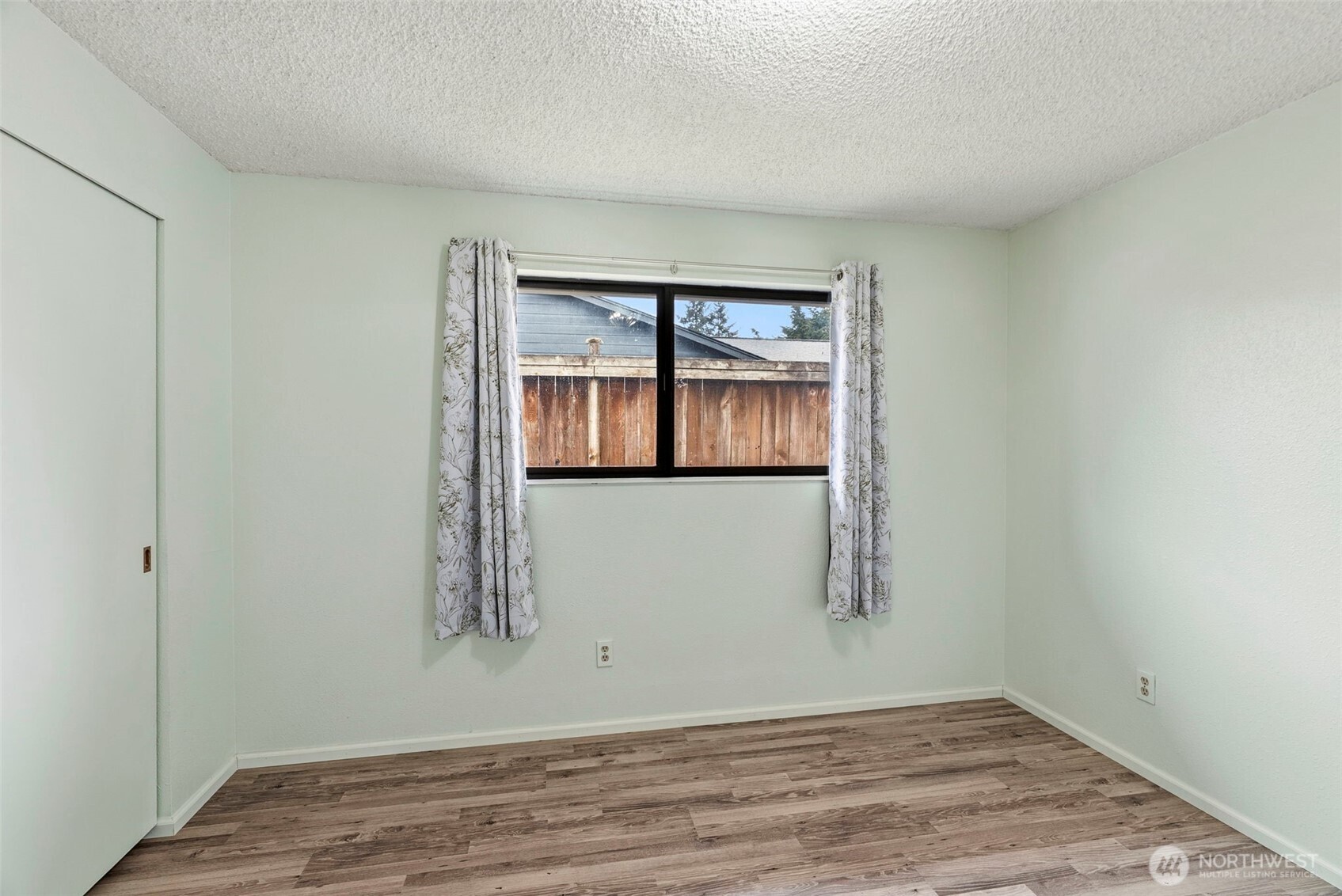 1 Teal Street , Longview, WA 98632