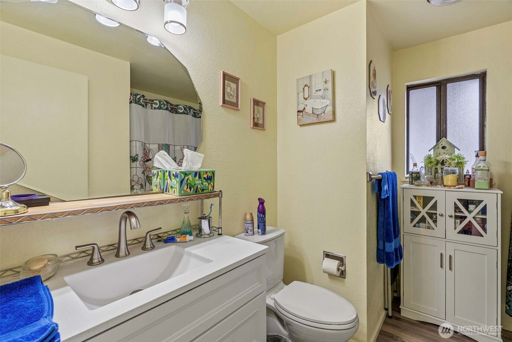 1 Teal Street , Longview, WA 98632
