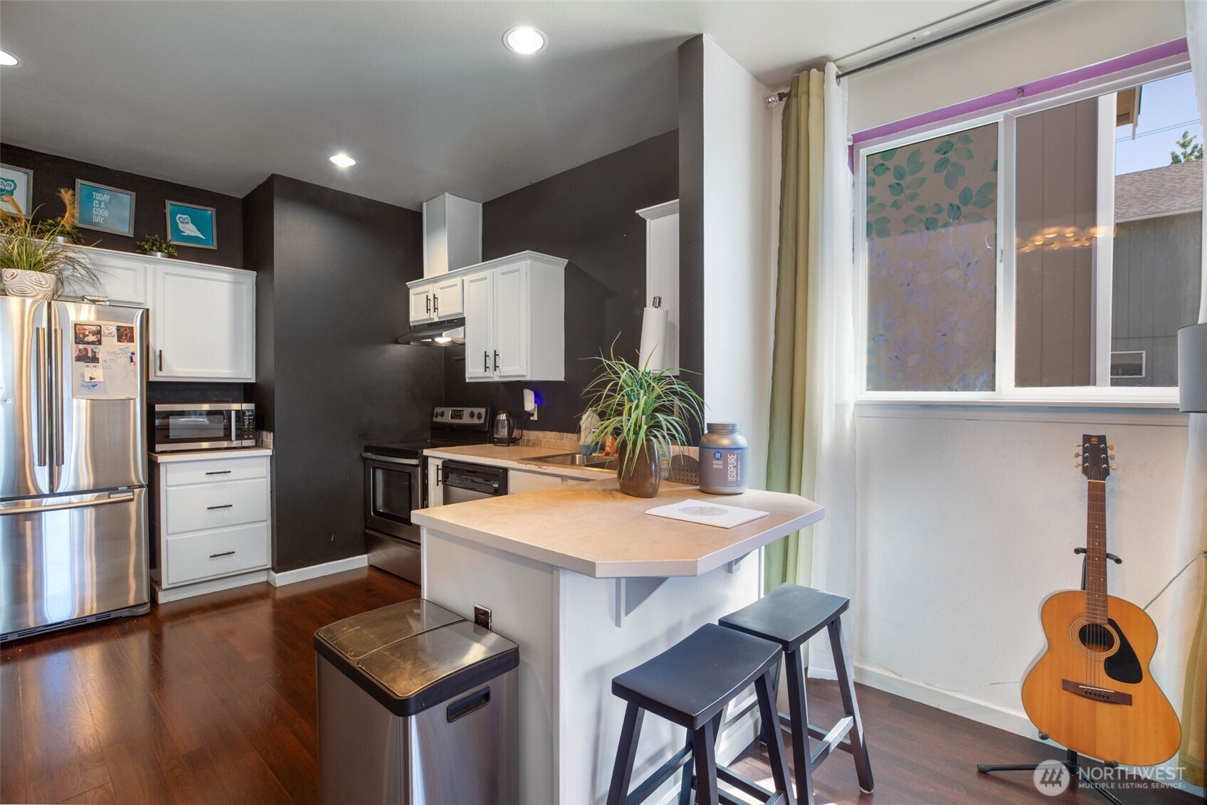 7042 E J Street , Tacoma, WA 98404
