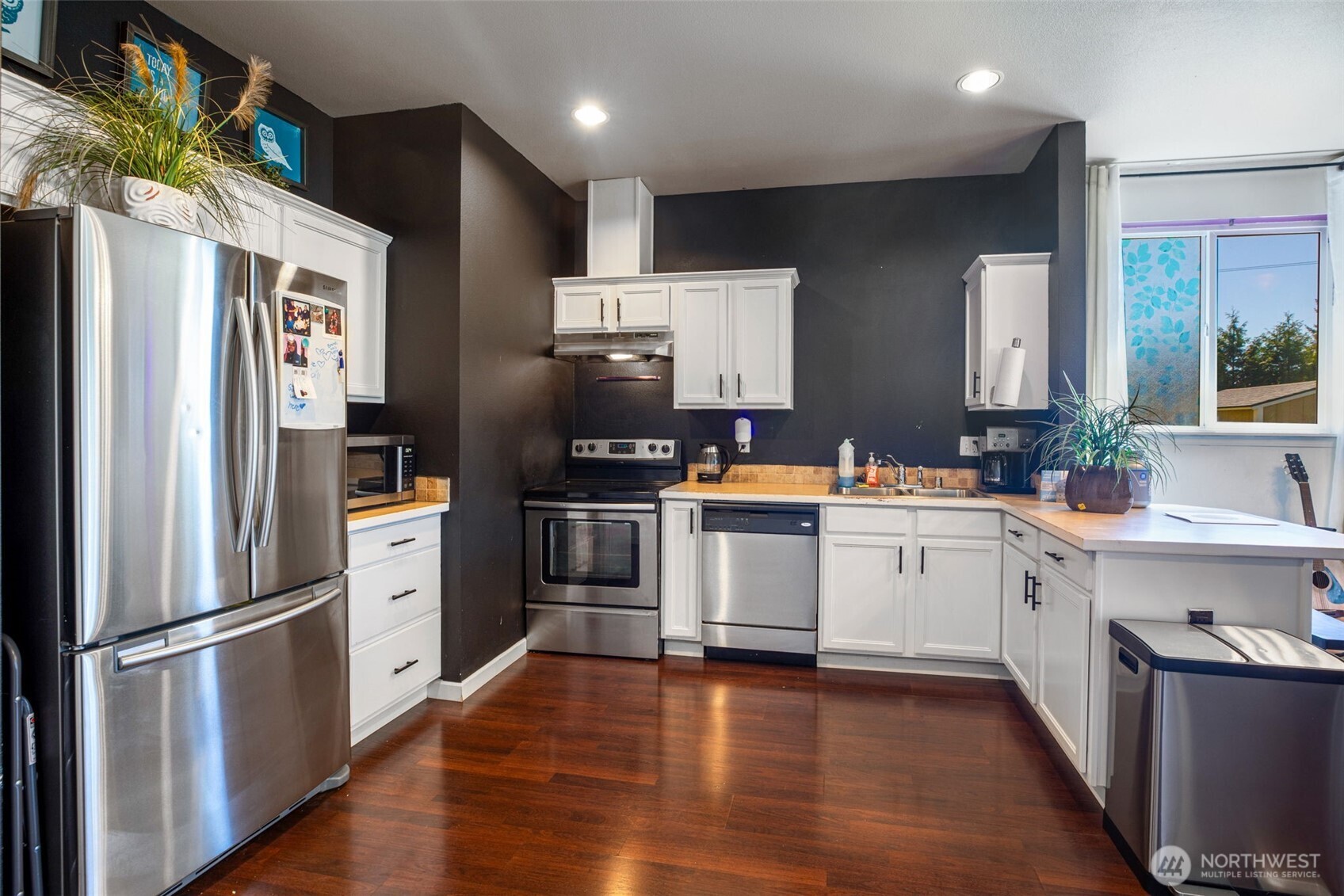 7042 E J Street , Tacoma, WA 98404