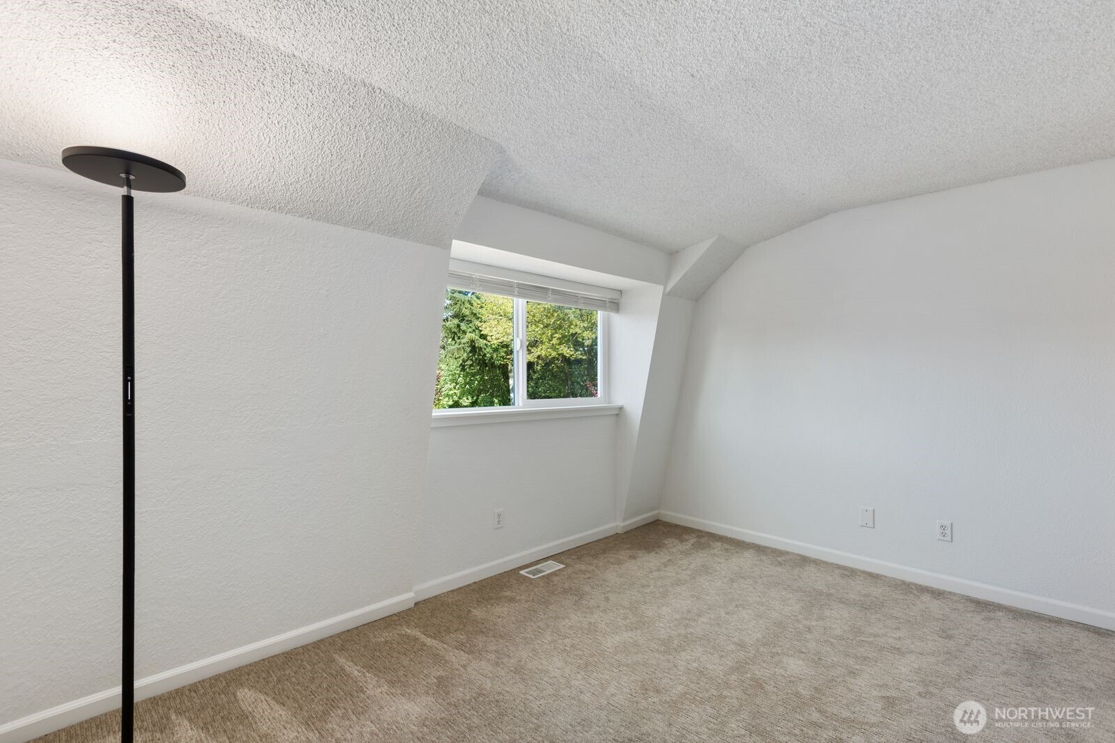 1421 W Casino Road #A23, Everett, WA 98204