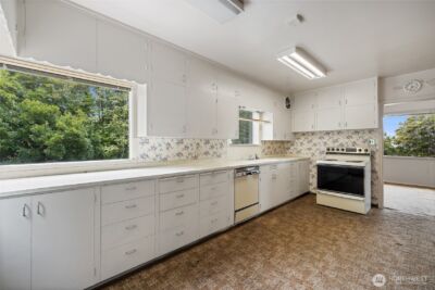 5498 Hyada Boulevard NE, Tacoma, WA 98422 - Photo 29