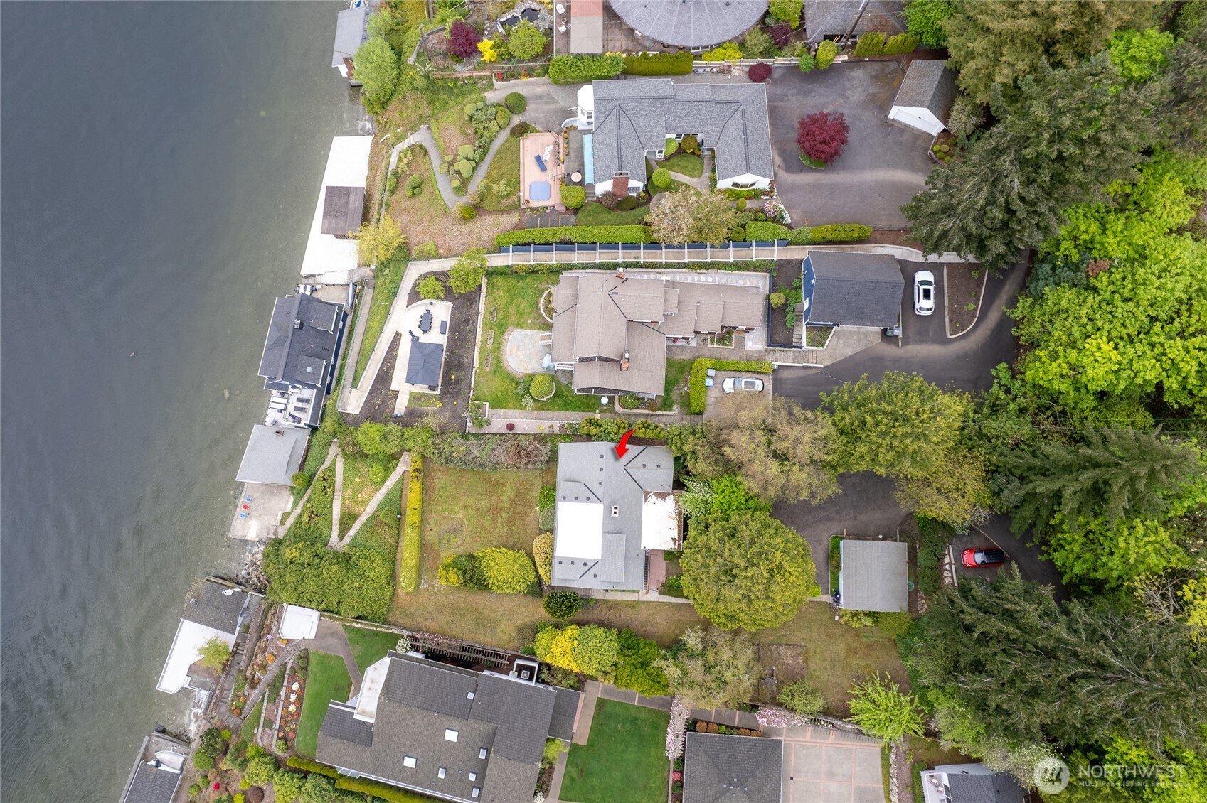 5498 Hyada Boulevard NE, Tacoma, WA 98422