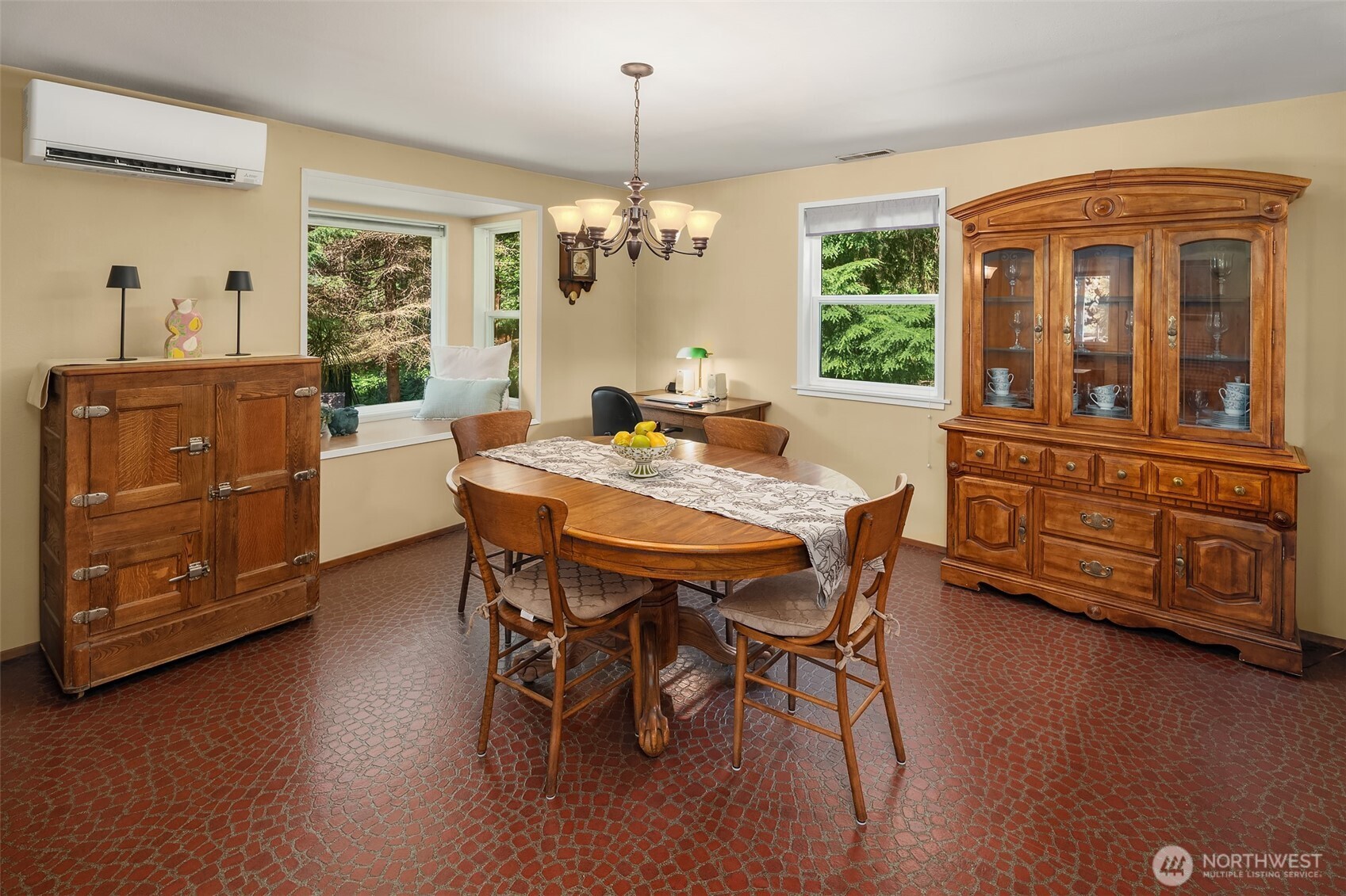 27428 97th Avenue SW, Vashon, WA 98070