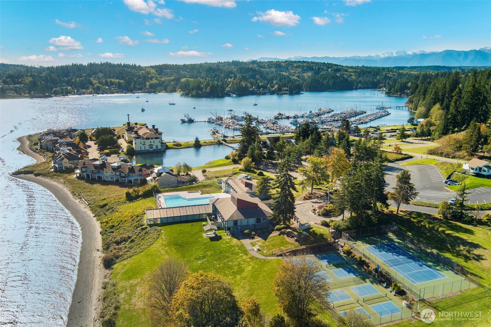 102 Olympic Lane , Port Ludlow, WA 98365