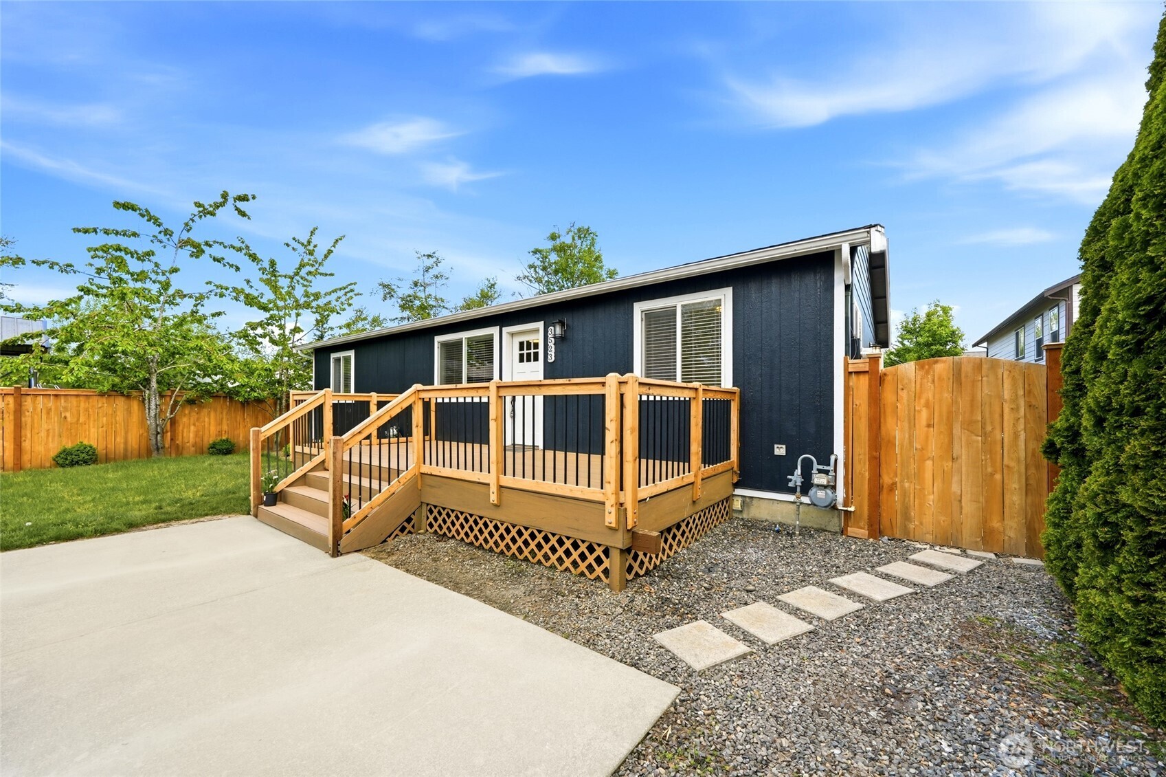 3523 Bennett Drive , Bellingham, WA 98225-1119