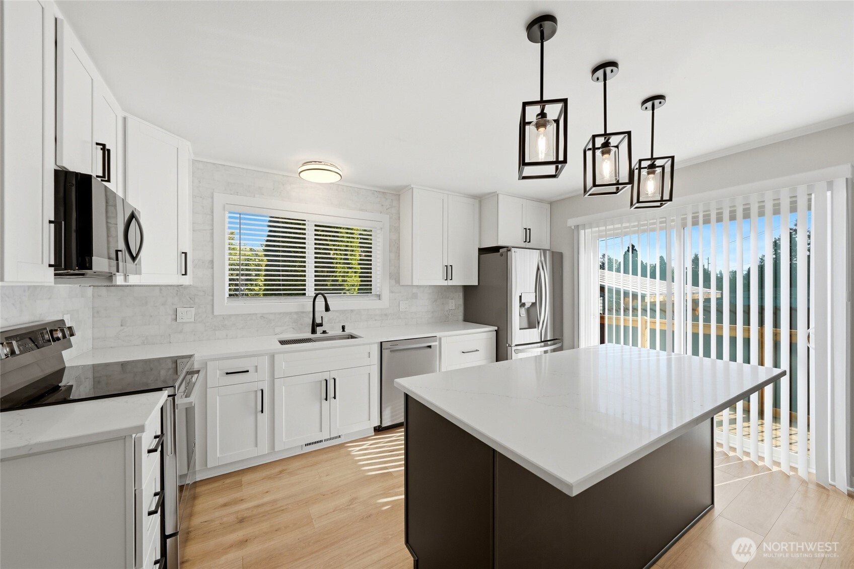 3523 Bennett Drive , Bellingham, WA 98225-1119