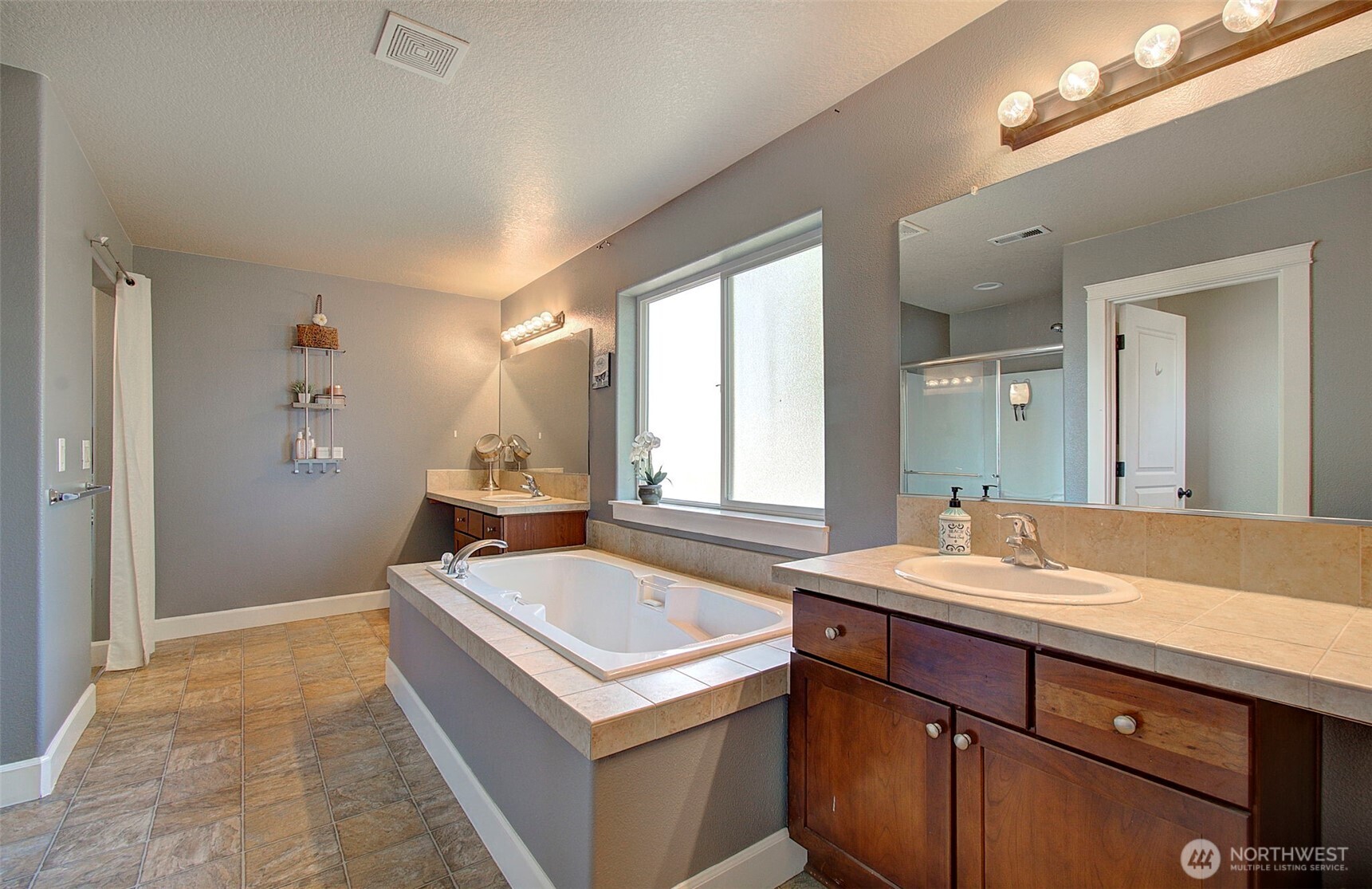 15202 NE 102nd Way , Vancouver, WA 98685