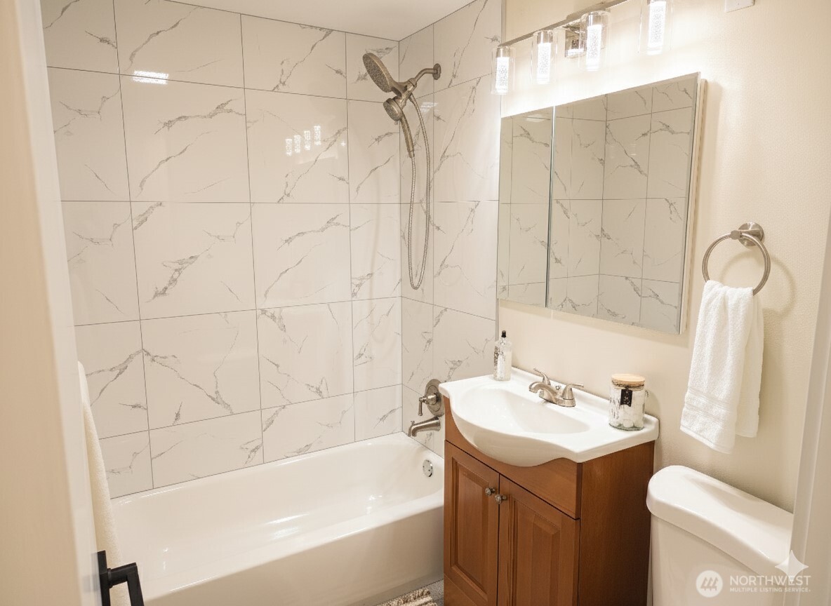 1147 Aberdeen Avenue NE, Renton, WA 98056-2828