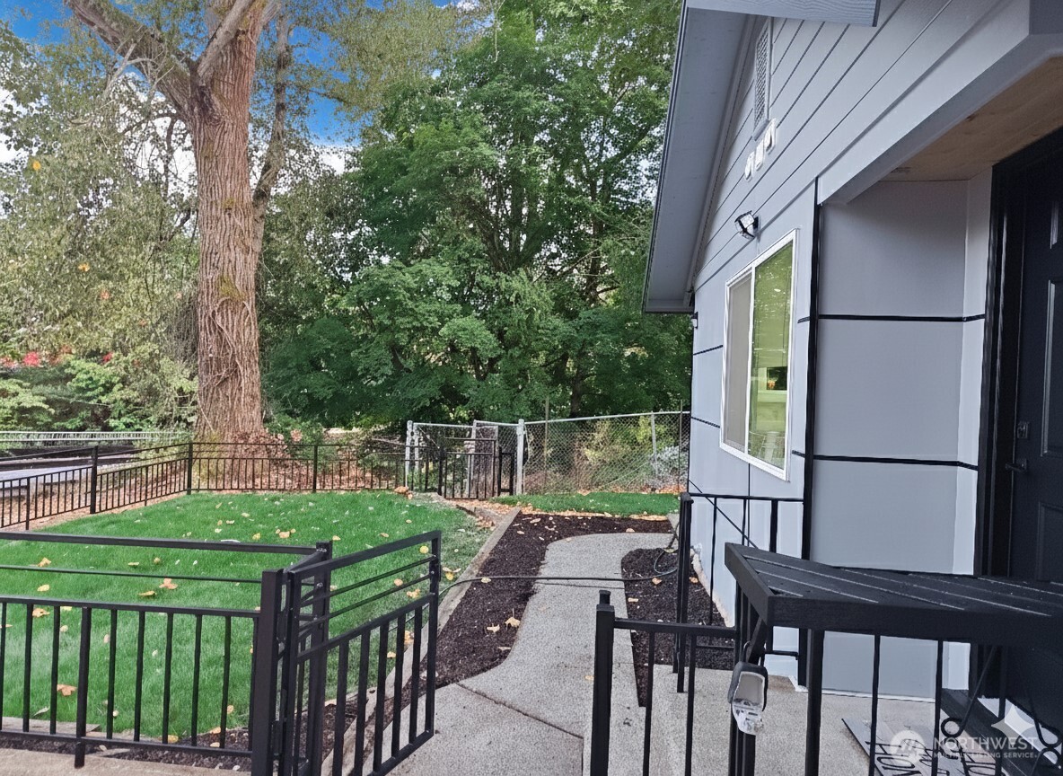 1147 Aberdeen Avenue NE, Renton, WA 98056-2828