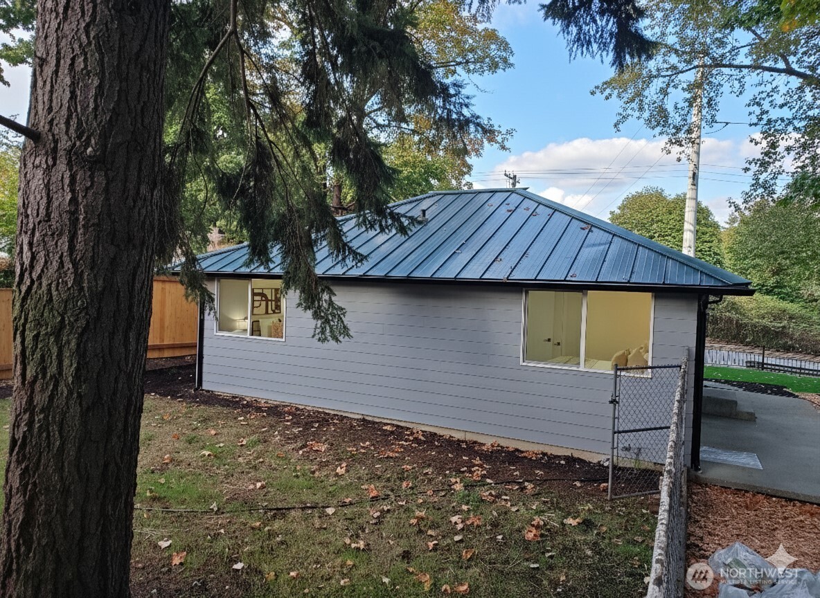 1147 Aberdeen Avenue NE, Renton, WA 98056-2828