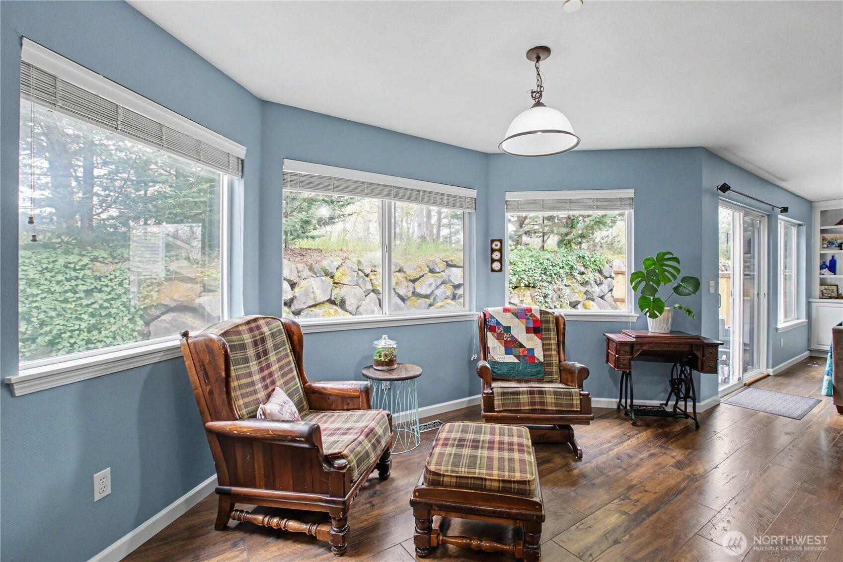 2219 Forrest St , Dupont, WA 98327
