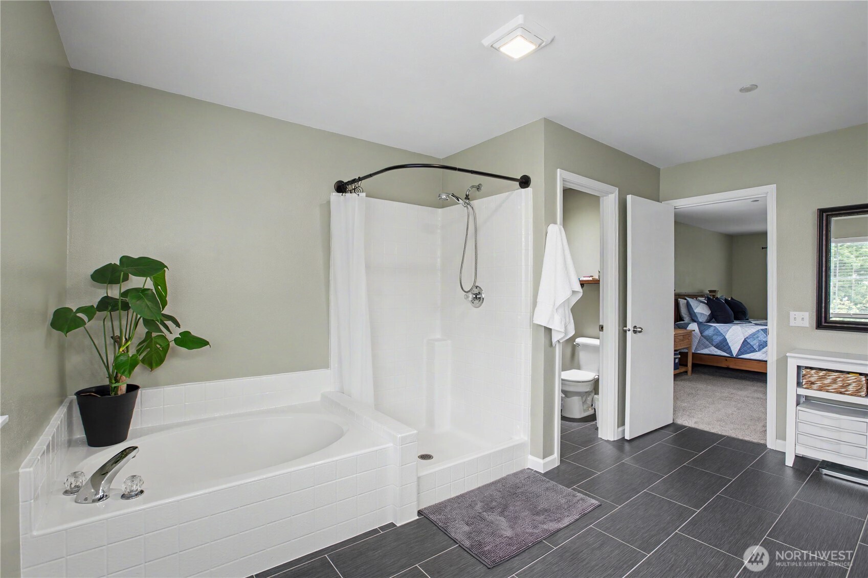2219 Forrest St , Dupont, WA 98327