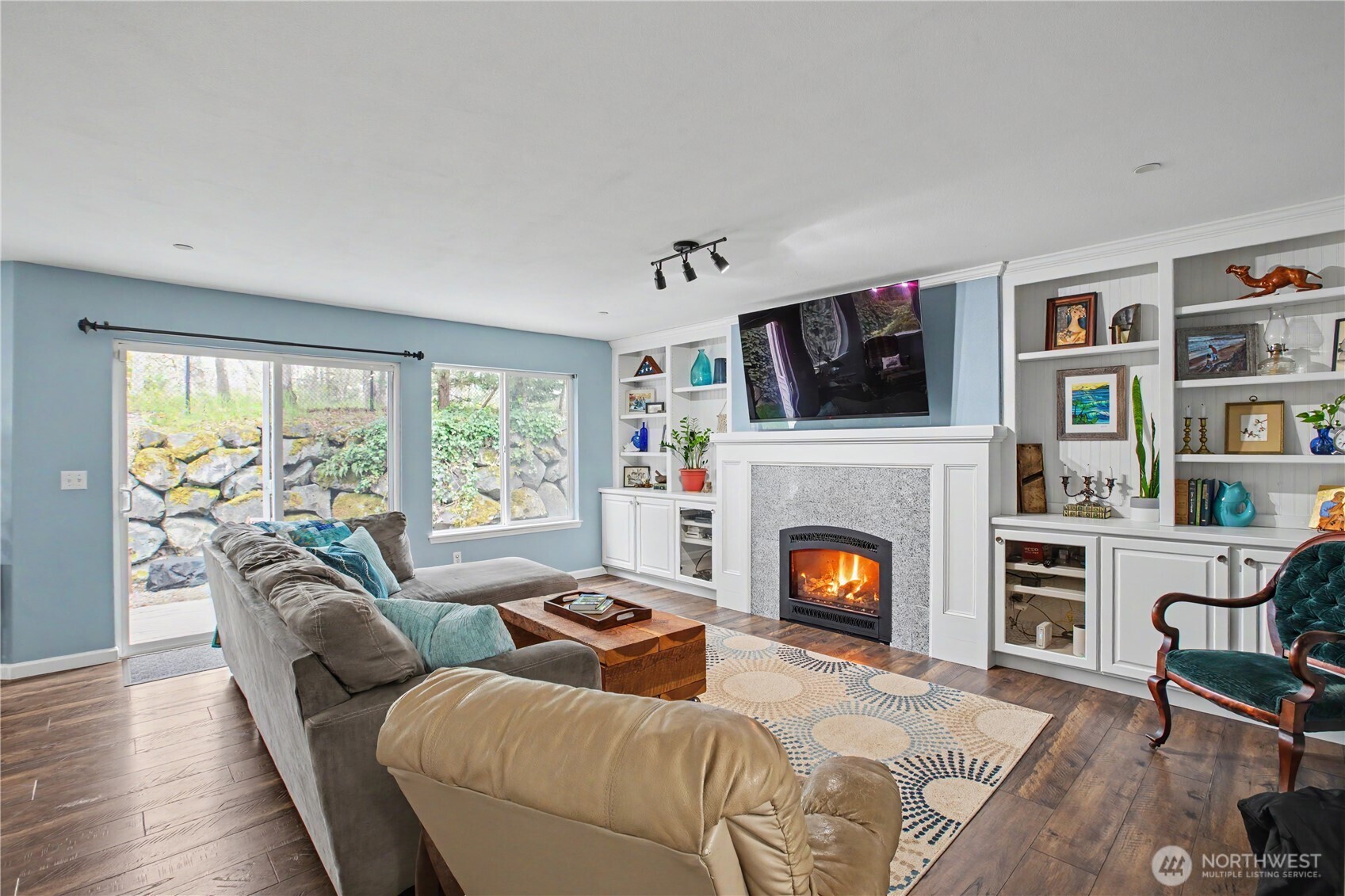 2219 Forrest St , Dupont, WA 98327
