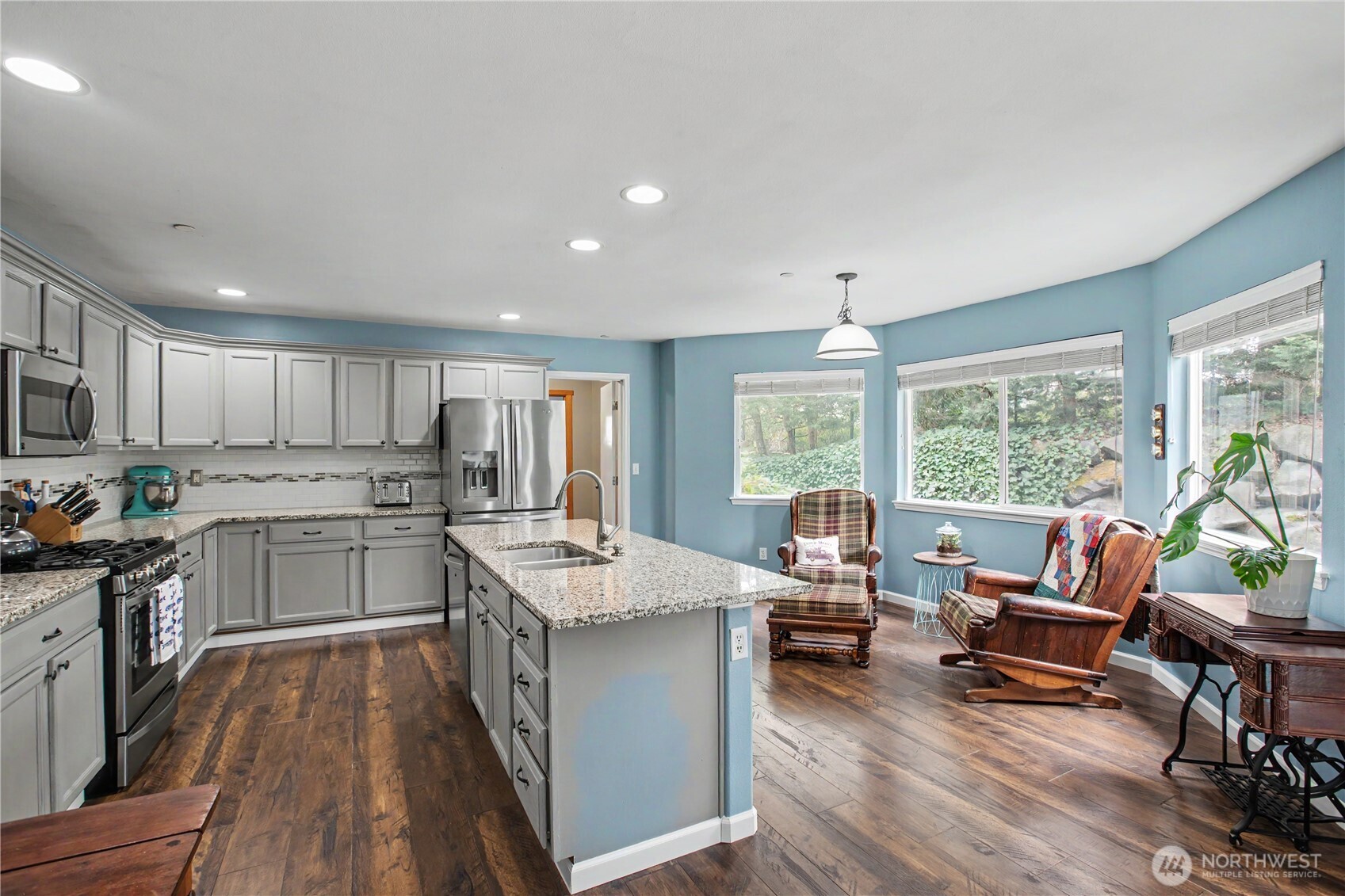 2219 Forrest St , Dupont, WA 98327