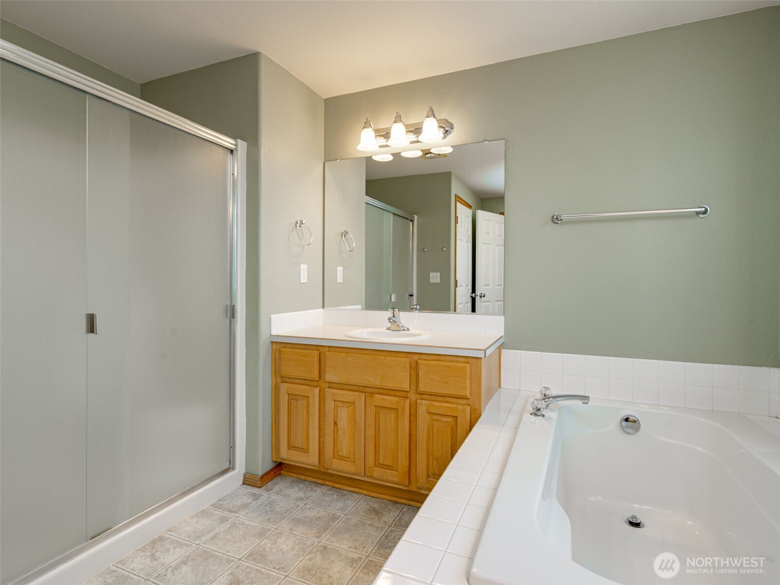 1312 NW 9th Way , Battle Ground, WA 98604