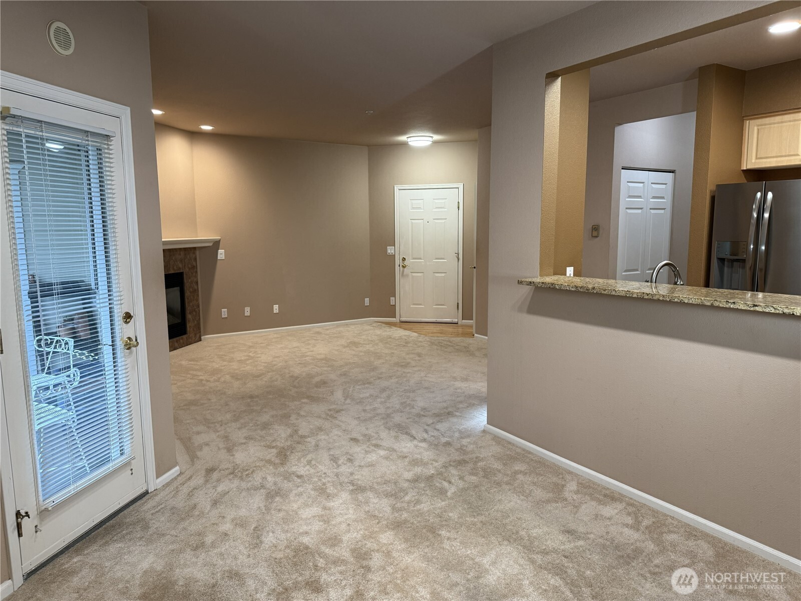13000 Admiralty Way #B201, Everett, WA 98204