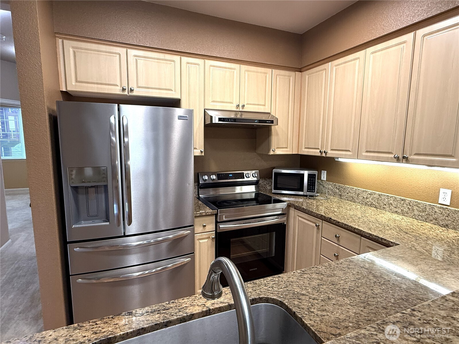 13000 Admiralty Way #B201, Everett, WA 98204