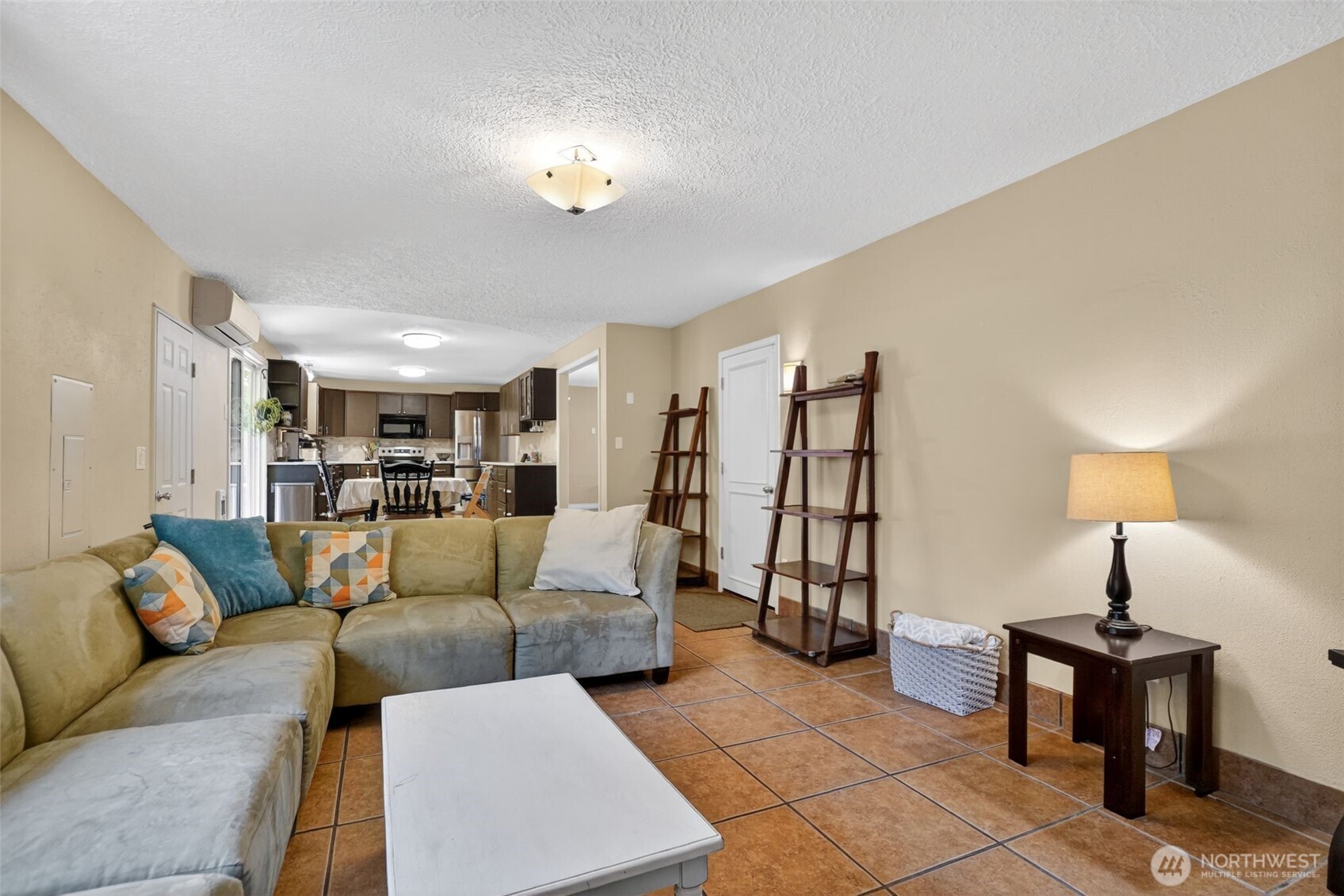 1301 NW 102nd Street , Vancouver, WA 98685