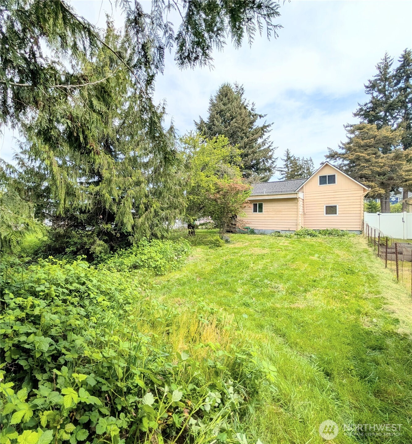 8428 S D Street , Tacoma, WA 98444