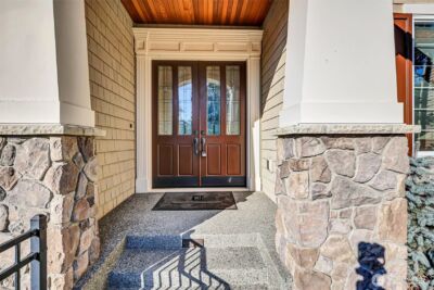 4563 162nd Lane SE, Bellevue, WA 98006 - Photo 2