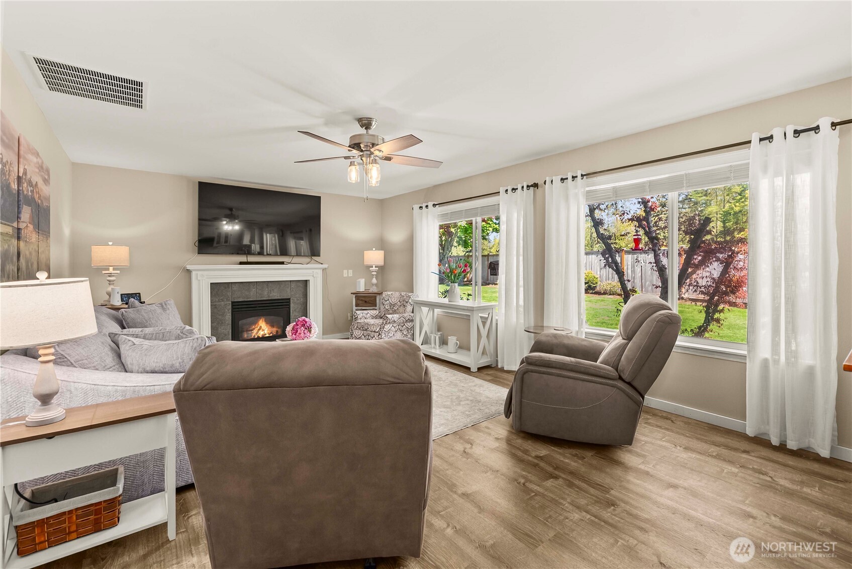 11707 261st Avenue Ct E, Buckley, WA 98321-9054