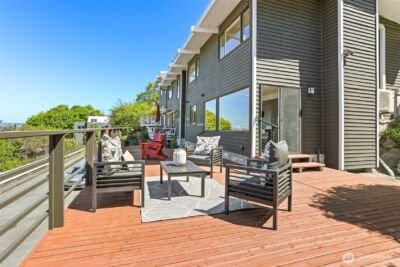 2122 Halleck Avenue SW, Seattle, WA 98116 - Photo 1