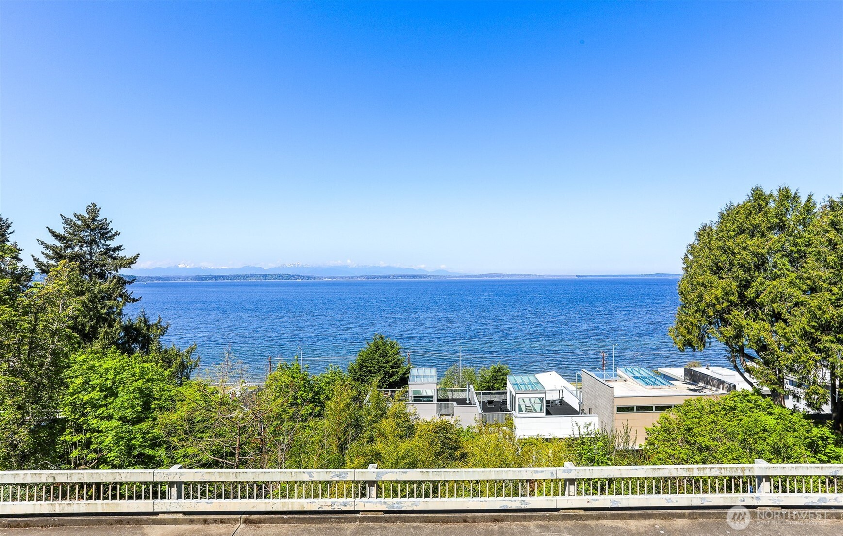 2122 Halleck Avenue SW, Seattle, WA 98116