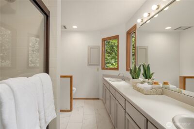 22542 NE 46th Street , Redmond, WA 98053 - Photo 21