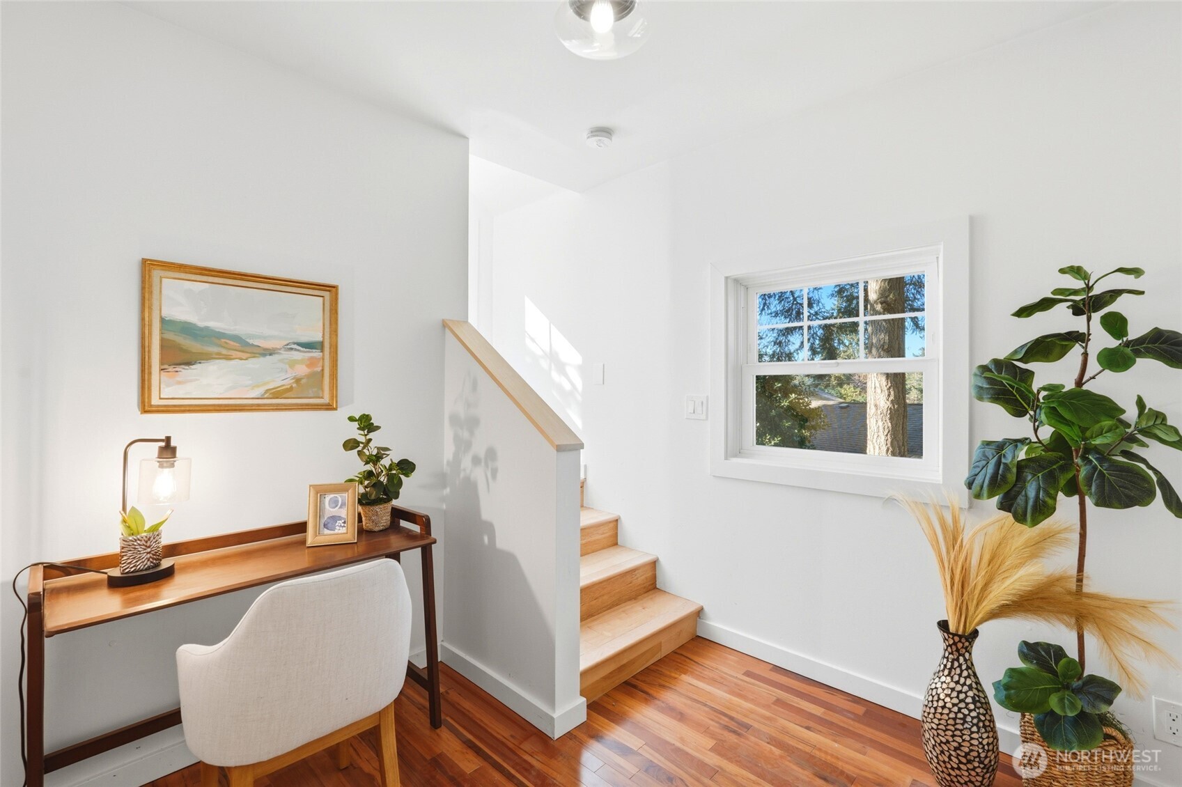 24305 90th Avenue W, Edmonds, WA 98026