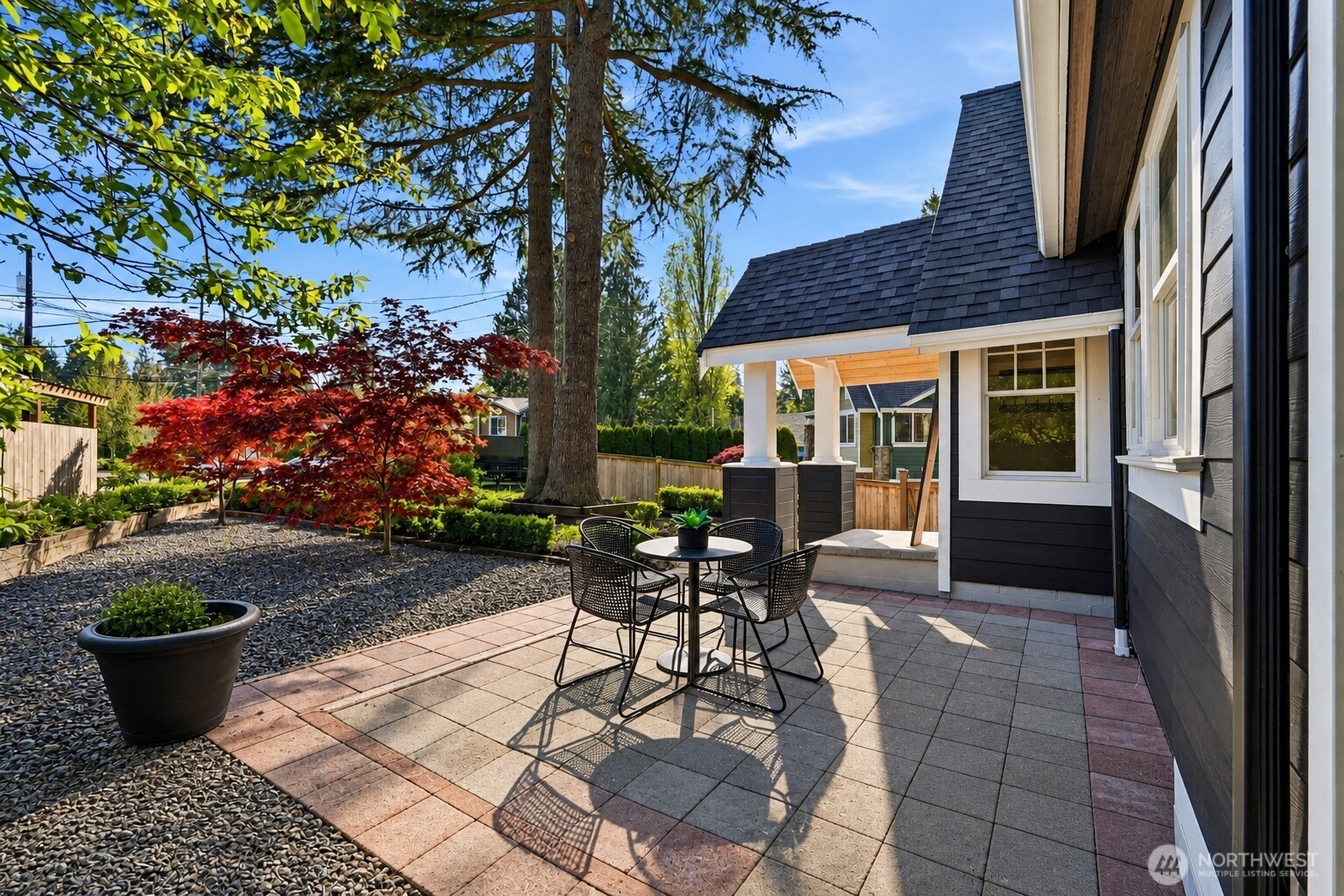 24305 90th Avenue W, Edmonds, WA 98026