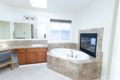 11816 SE 240th Place , Kent, WA 98030 - Photo 20