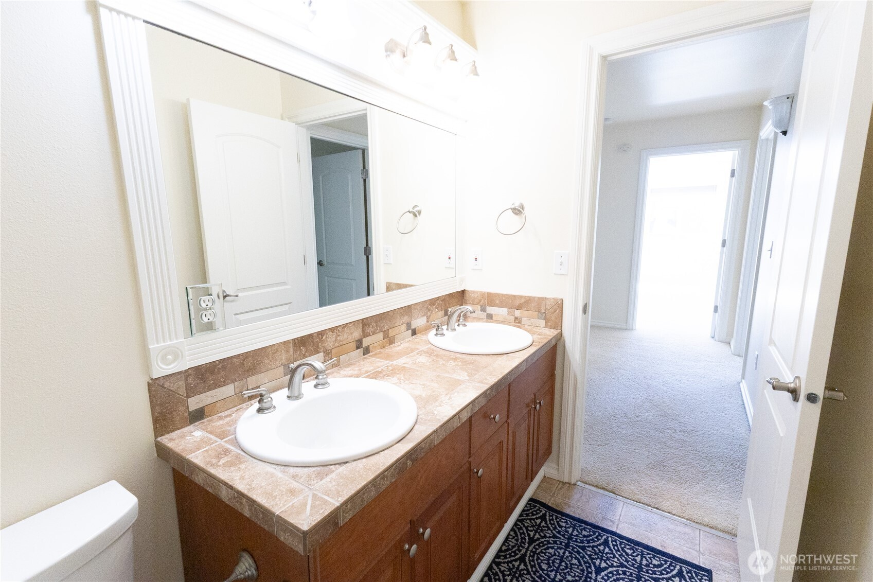 11816 SE 240th Place , Kent, WA 98030