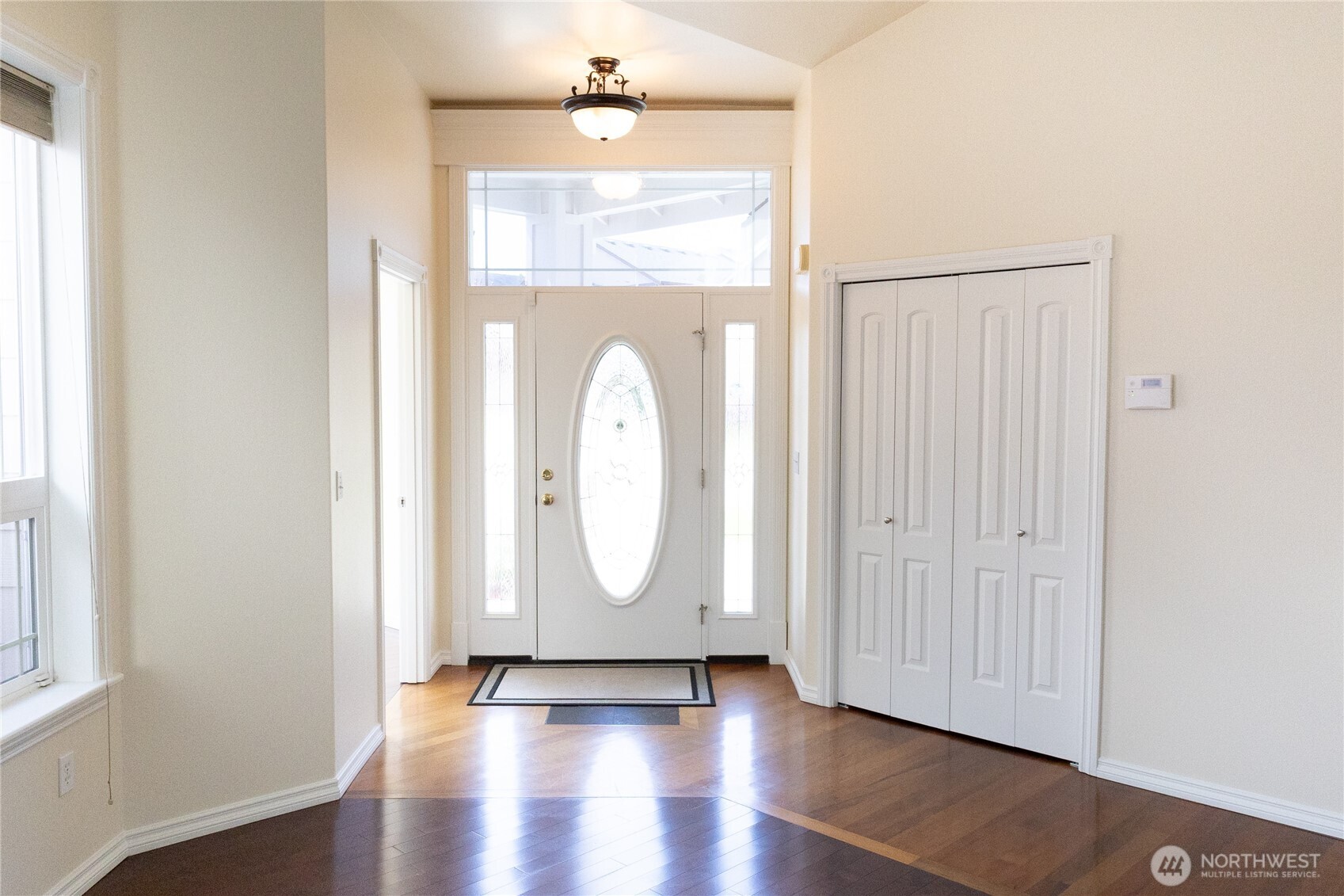 11816 SE 240th Place , Kent, WA 98030