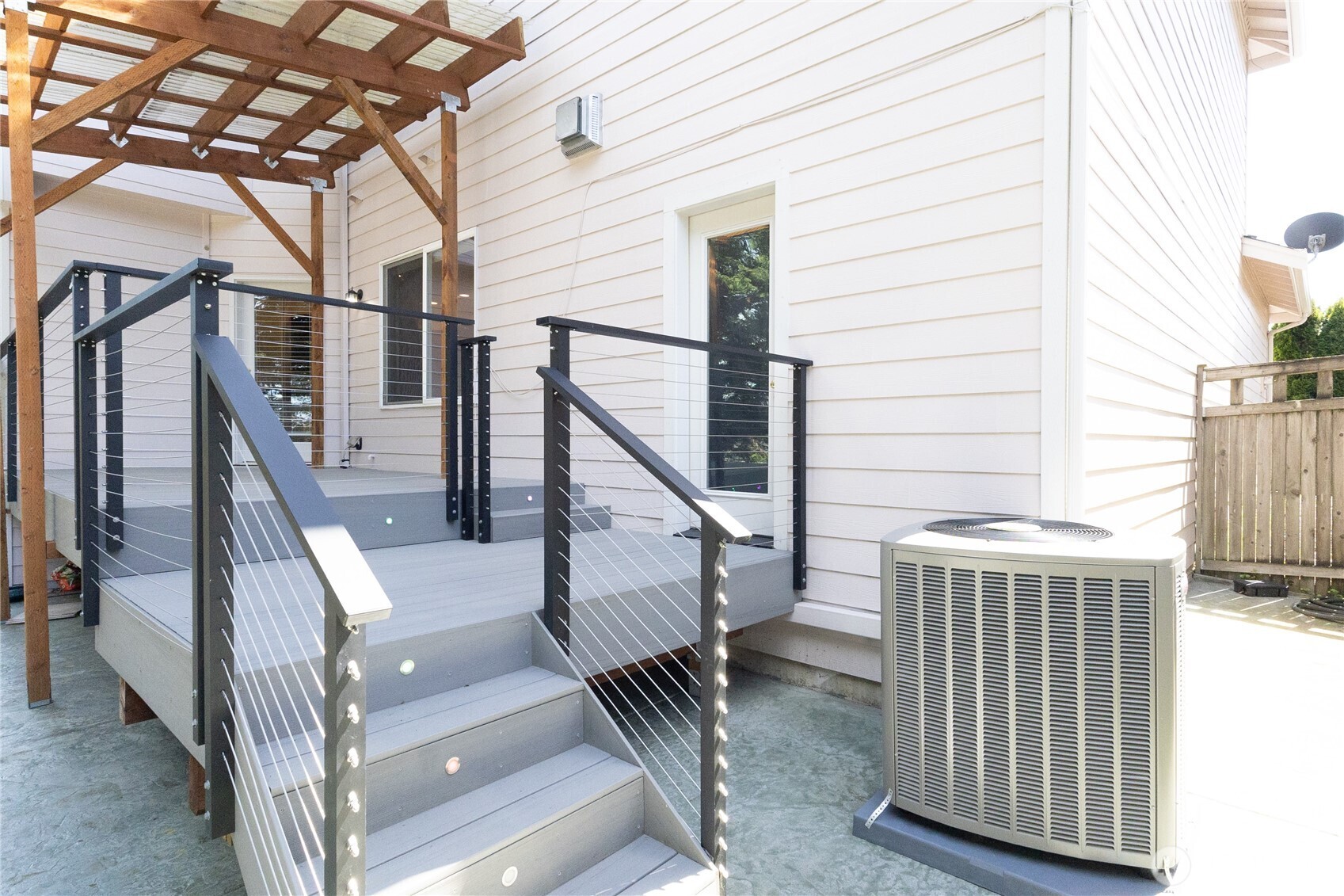 11816 SE 240th Place , Kent, WA 98030