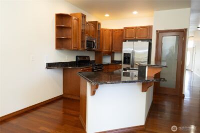 11816 SE 240th Place , Kent, WA 98030 - Photo 7