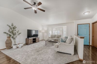 22121 129th Street E, Bonney Lake, WA 98391 - Photo 2