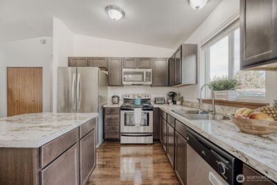 22121 129th Street E, Bonney Lake, WA 98391 - Photo 7