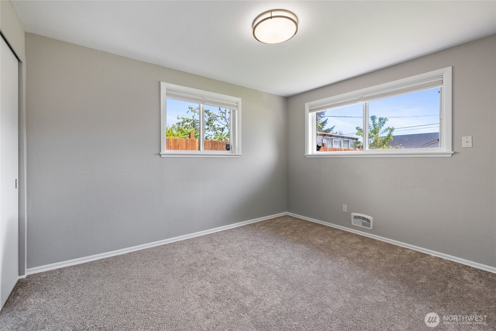 123 115th Street E, Tacoma, WA 98445