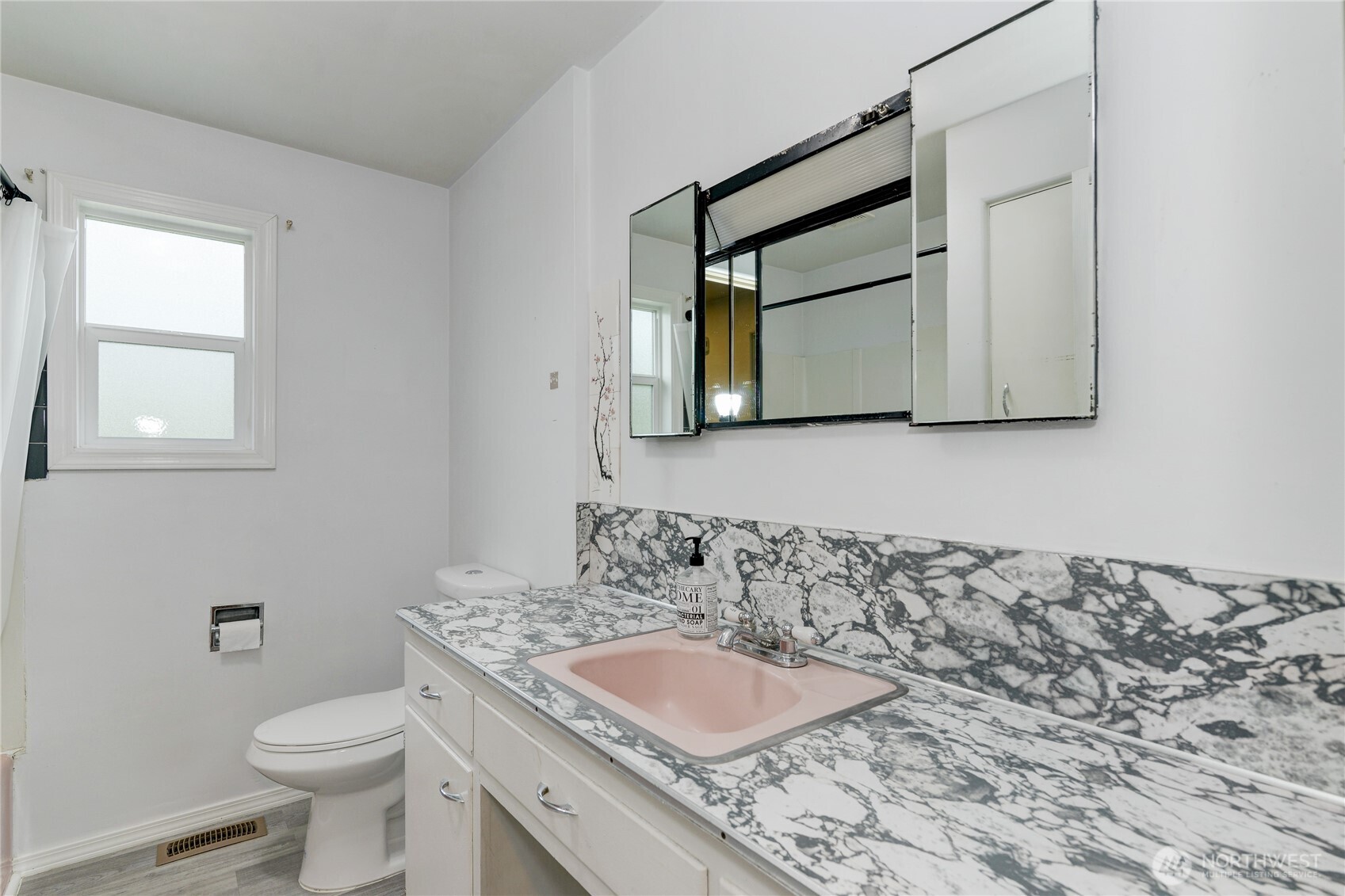 6017 S Capitol Boulevard , Tumwater, WA 98501