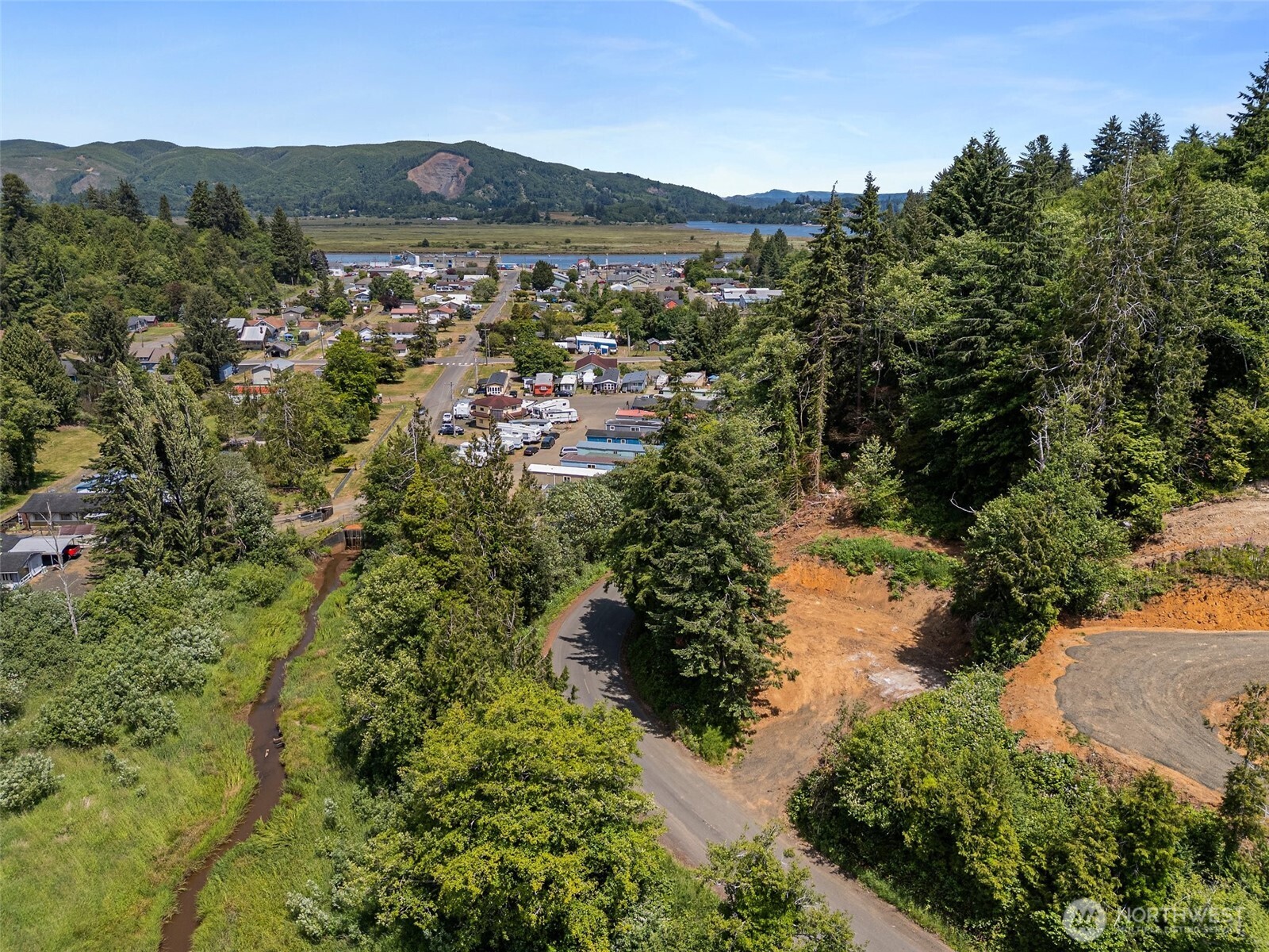 620 Willapa Avenue , South Bend, WA 98596