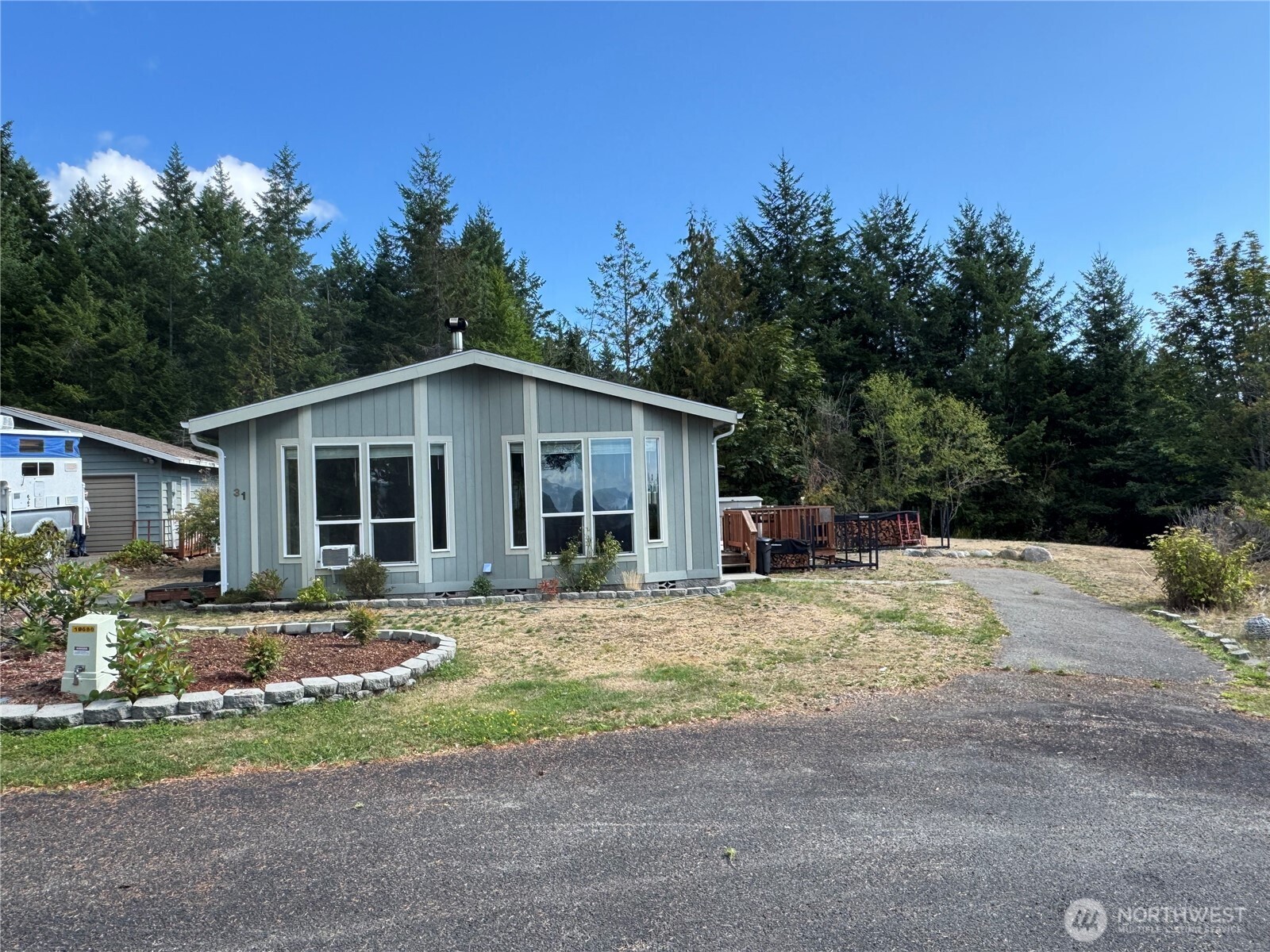 31 Hood Place , Brinnon, WA 98320-9717