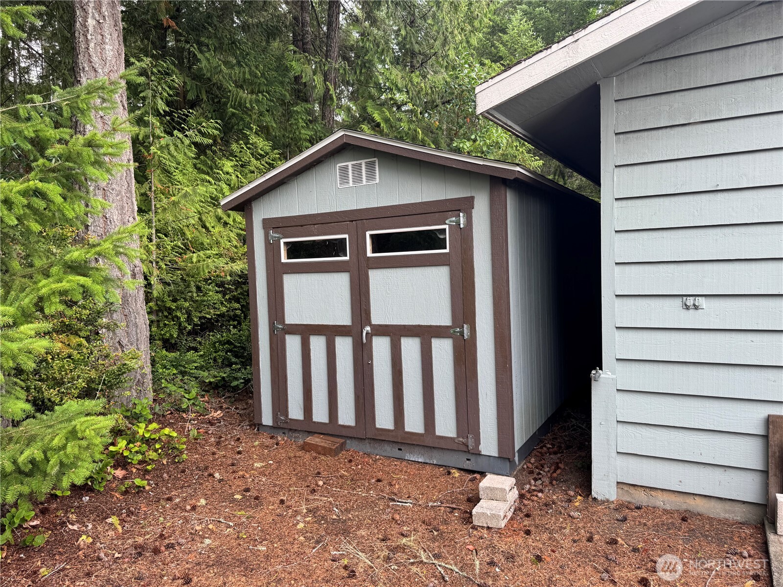 31 Hood Place , Brinnon, WA 98320-9717