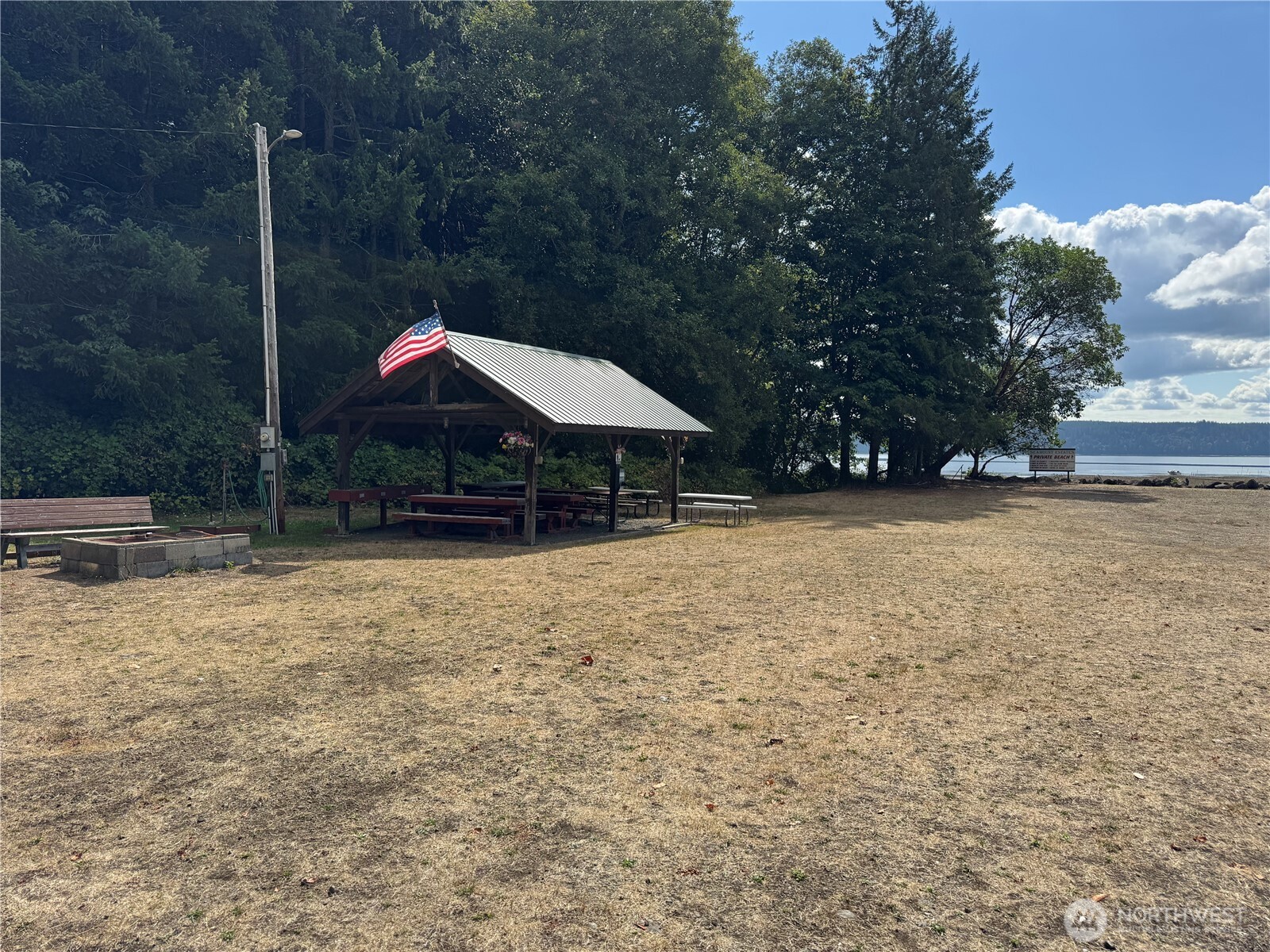 31 Hood Place , Brinnon, WA 98320-9717