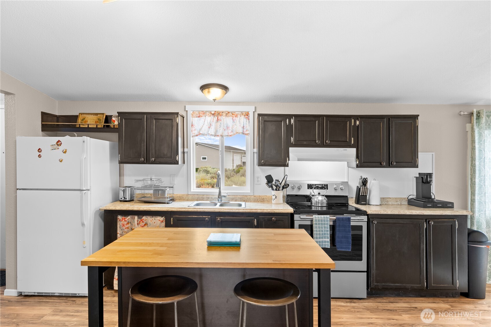 910 Columbia Blvd SW , Mattawa, WA 99349
