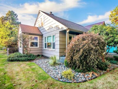 571 26th Avenue , Longview, WA 98632