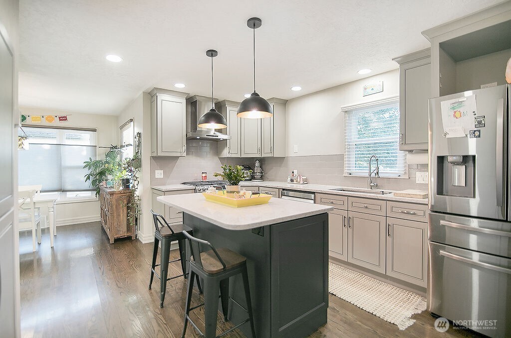 571 26th Avenue , Longview, WA 98632