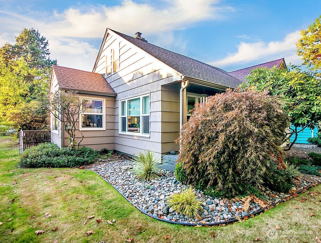 571 26th Avenue , Longview, WA 98632